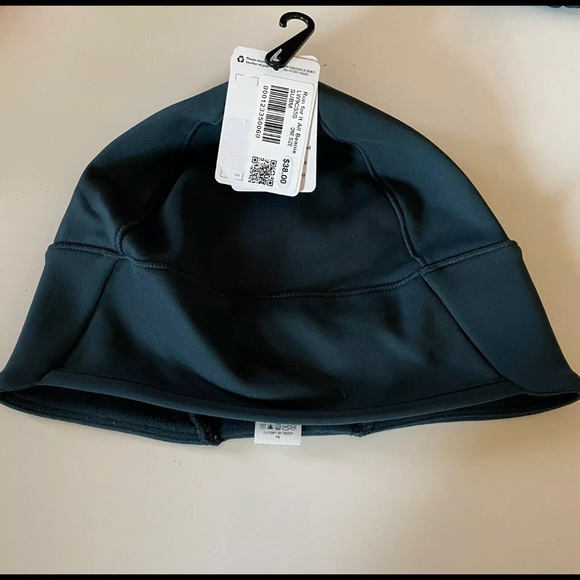 Lululemon Run for It All Beanie in Submarine One Size - Picture 4 of 6